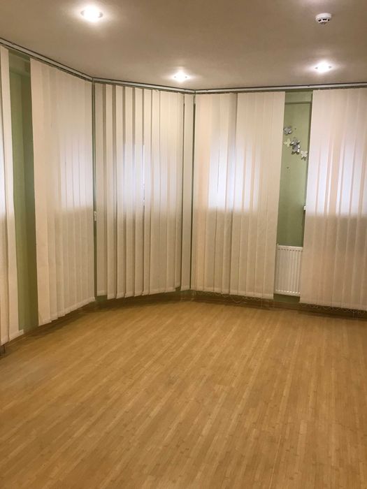 Продам нежитлове приміщення,вул.Кубанської України,буд 33а