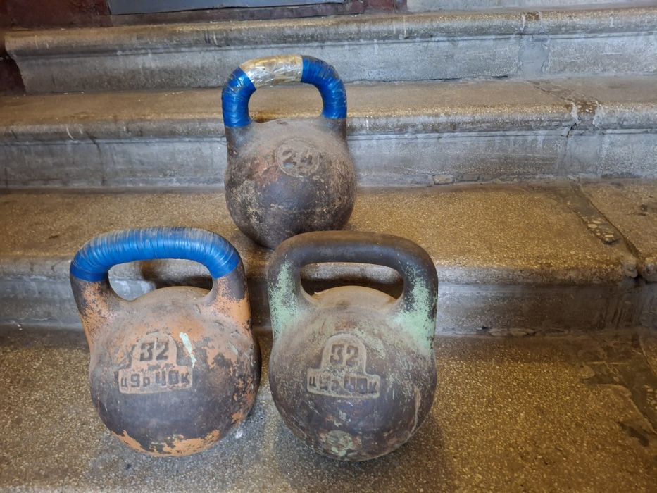 Гиря чугун 16 24 32 кг.