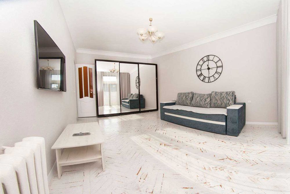 ЦЕНТР. 2-х. к.квартира.Д.Яворницького54. НОВИЙ РІК