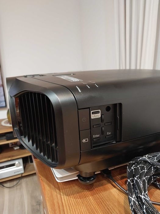 REZERWACJA -Projektor EH TW9200