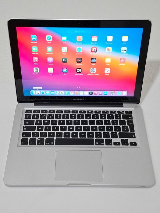 MacBook Pro Ecrã 13,3'' | 2,4Ghz | Disco SSD | 6 Gigas RAM | impecável