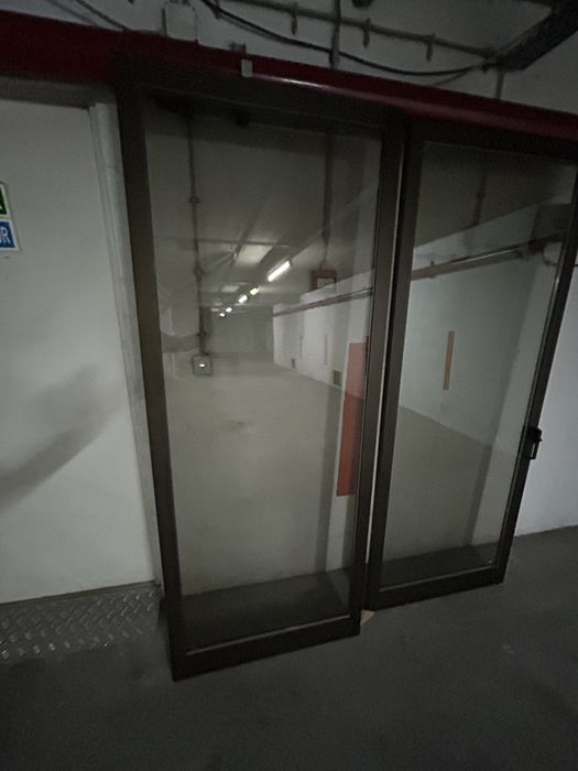 Portas em aluminio, vidro duplo em castanho/bronze