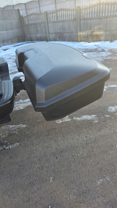 Wynajem boxa bagażnika na hak Thule Arcos XL | narty, snowboard, bagaż