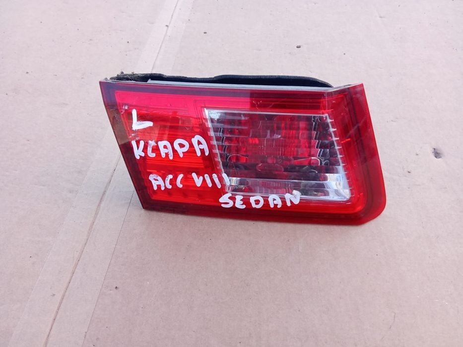 Honda Accord VIII 8 sedan lampa w klapę lewa
