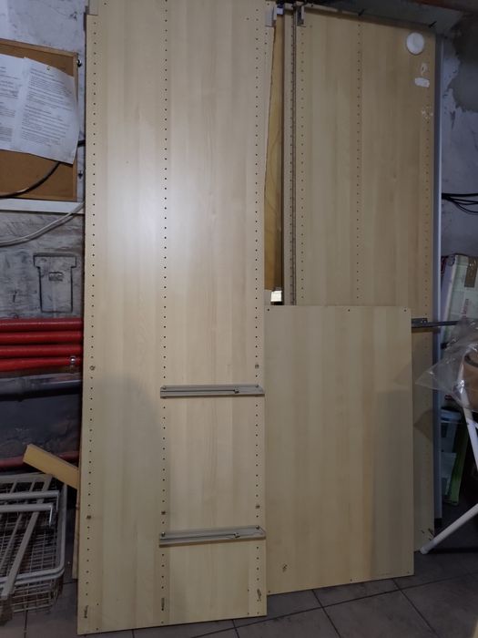 Oddam szafę przesuwną