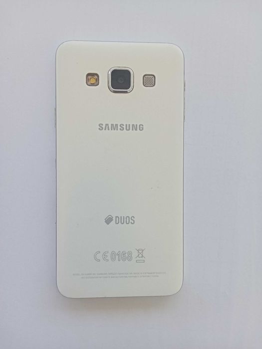 Samsung Galaxy A3 - Branco  - A funcionar - Peças