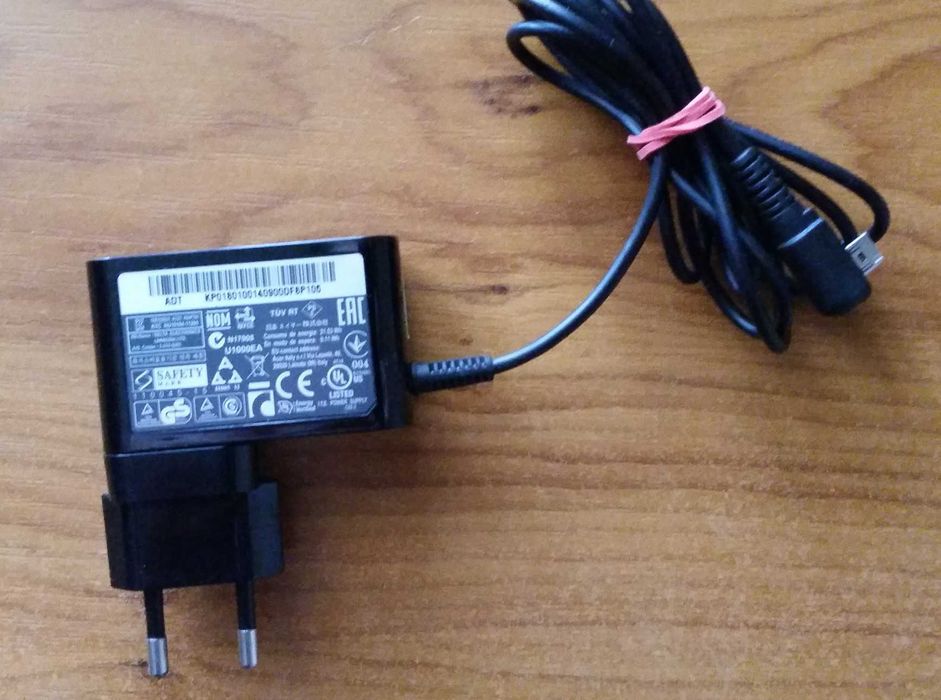 Блок питания 12V 1.5A для планшета Acer Tablet Iconia Tab. зарядка