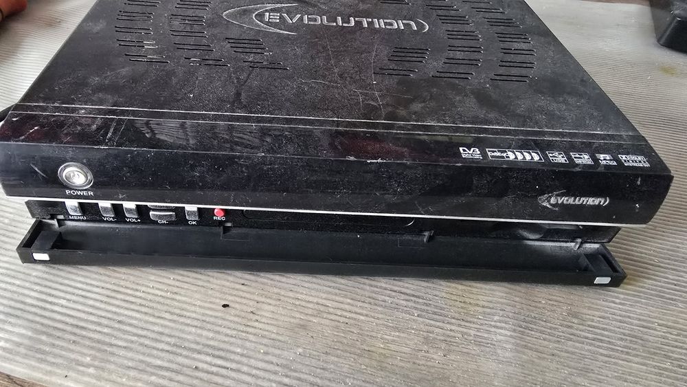 Ресивер супутникового телебачення Evolution Master