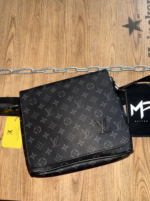 Bolsa LV nova nunca usada