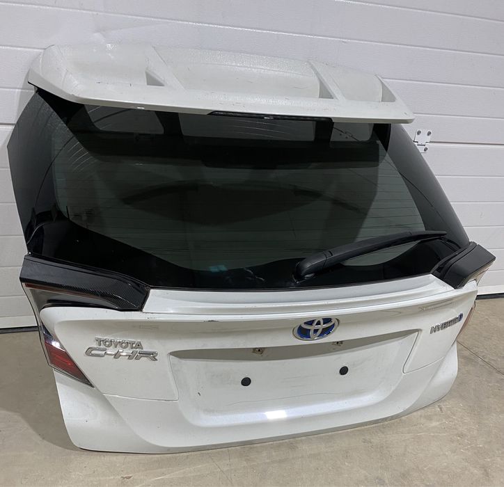 Toyota CH-R Mala/Farolins