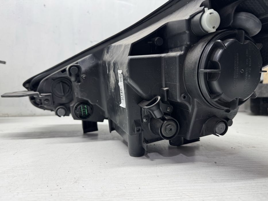 Фара права led+галоген на Kia Sportage 4 (2017-2021)