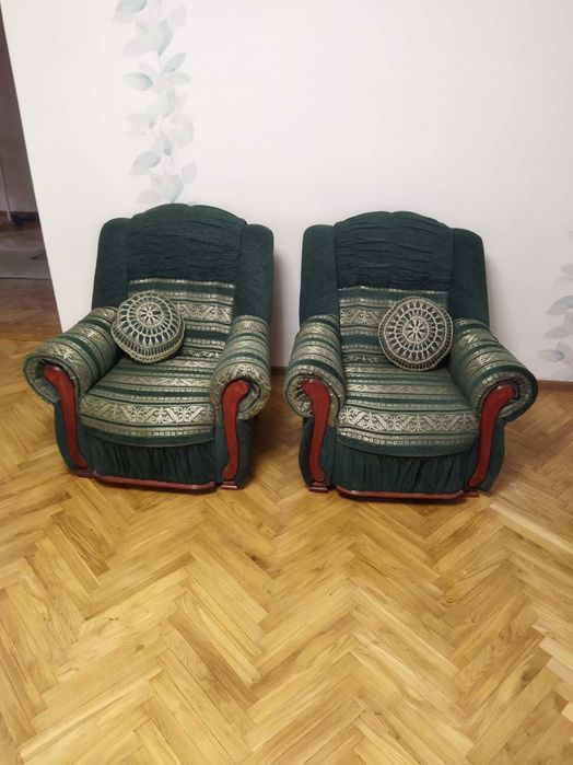 Диван і два крісла