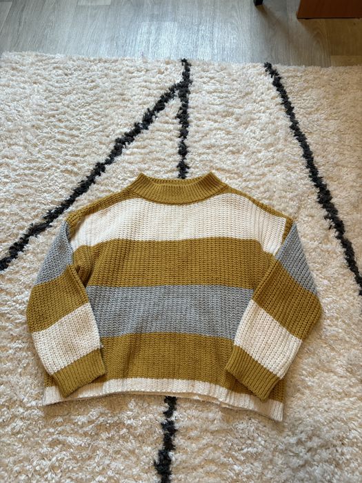 Вязаный свитер, новый