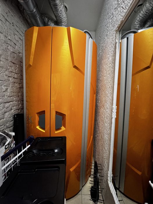 Солярій вертикальний Hapro Luxura V5