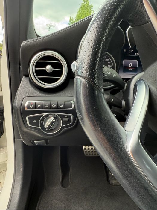 Mercedes C300h AMG Line