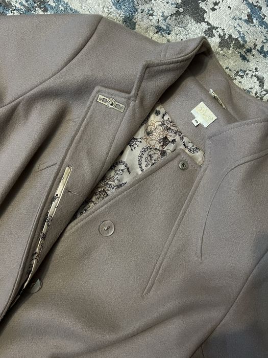 Напів пальто жіноче