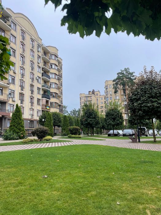 Комерція з діючим бізнесом спортивний зал ЖК Річ Таун Буча