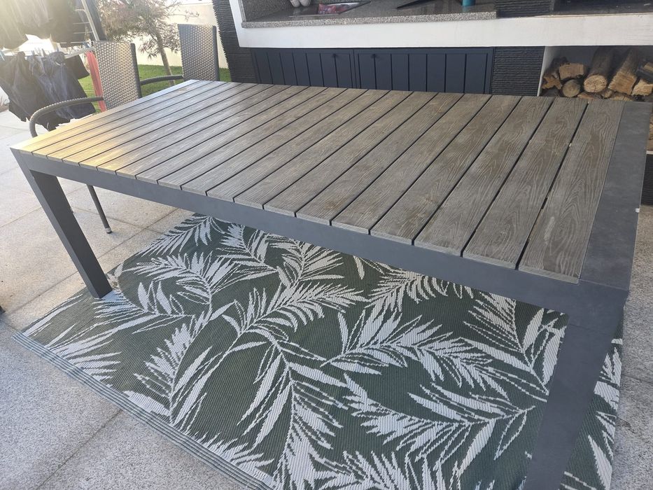 Mesa de exterior