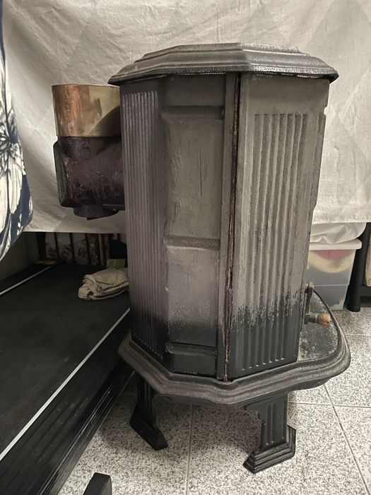 Salamandra a lenha, ferro fundido, alba