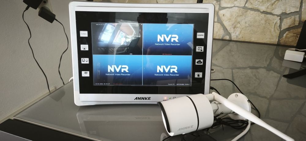 Sistema NVR Wi-Fi com 4 câmara 1 monitor 1 disco de 1 TB