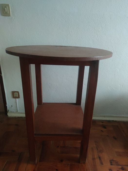 Solid Wood Round Table64751310172803120