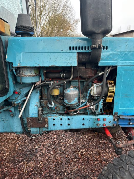 Трактор МТЗ 80 .