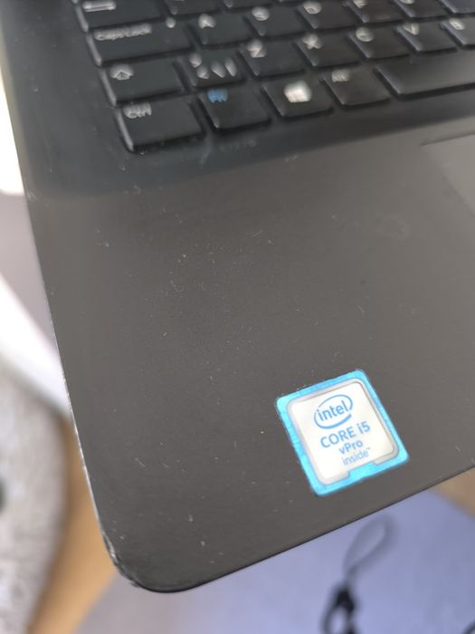 portátil Dell E7270 i5-6300U