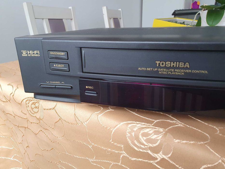 Magnetowid toshiba V-728g wideo vhs