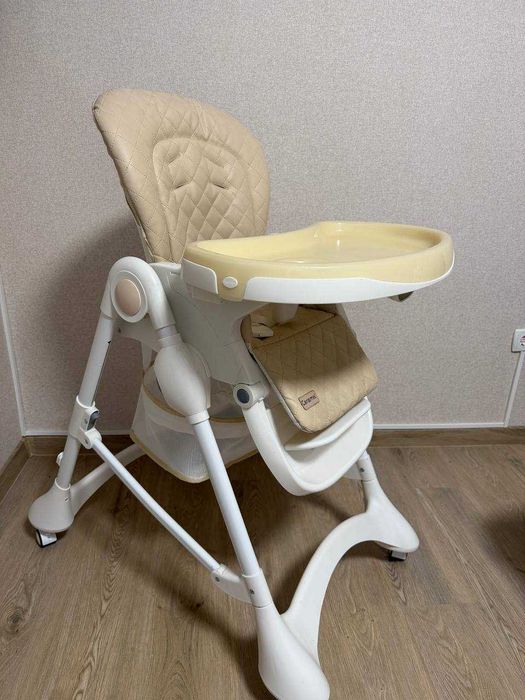 Стільчик для годування CARRELLO Caramel