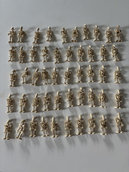 50 droidow Star Wars Lego
