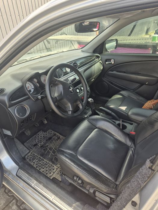 mitsubishi outlander 1 2004 2.0 Г/Б