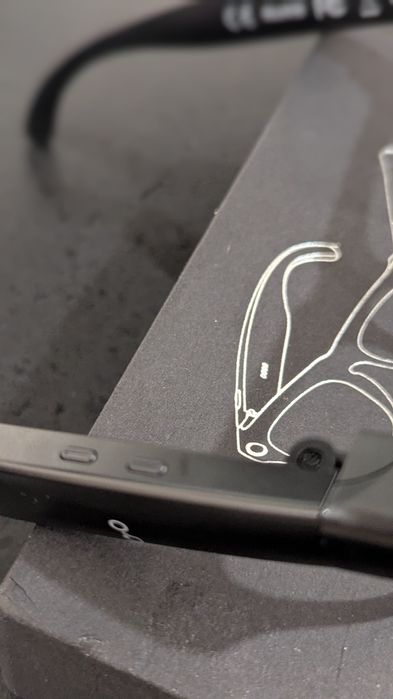 Розумні окуляри з AI-асистентом, камерою,навушниками .