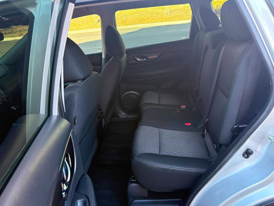 Nissan Rogue S      2018