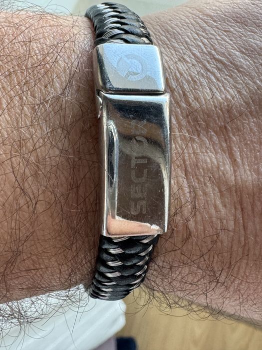 Pulseiras novas lindas