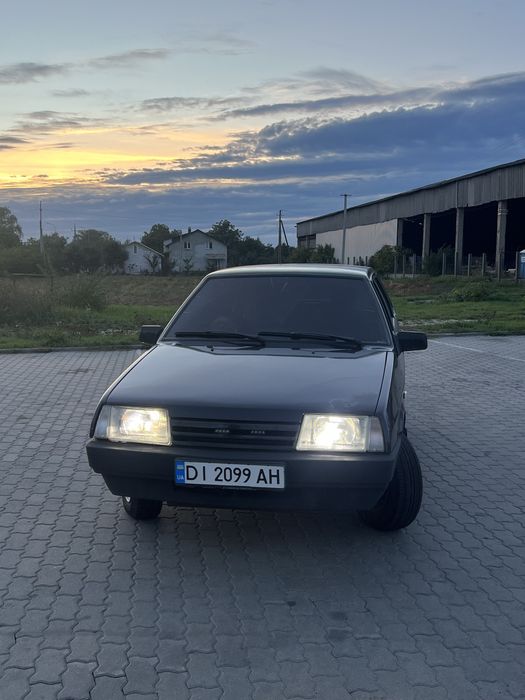 Ваз 21099.