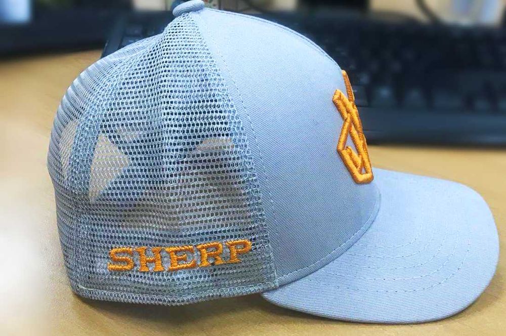 Вишивка на одязі та аксесуарах | Шеврони, кепки, худі | Від 20 шт.