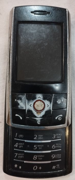 Телефон Samsung SGH-D800.