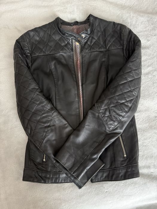Кожана жіноча куртка 40 розмір