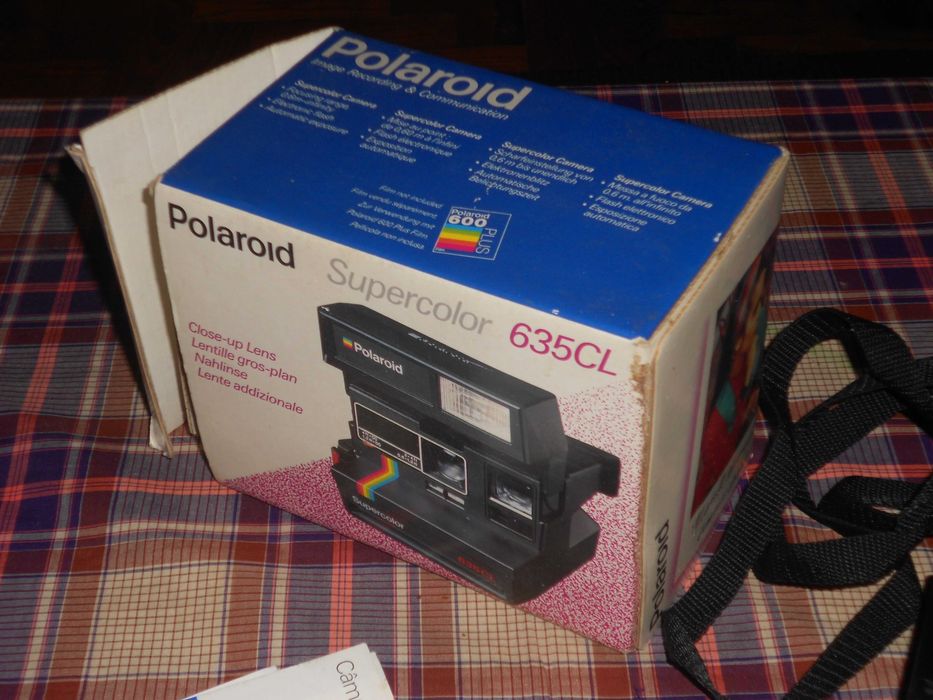 Maquina Polaroid Supercolor 635CL como nova com caixa e manuais
