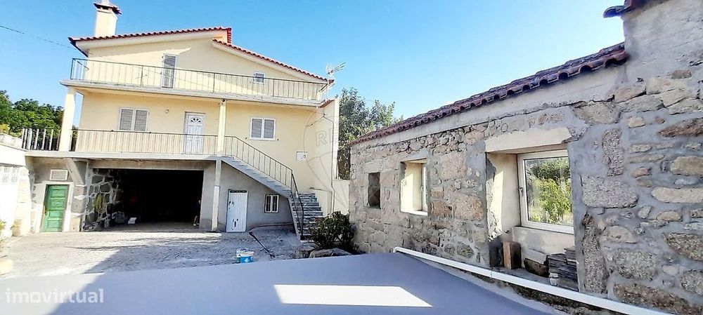 Moradia T6 para venda