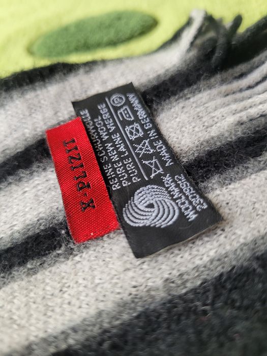 Szal X-PLIZIT 165X24 niemiecki wełna 100proc WOOLMARK