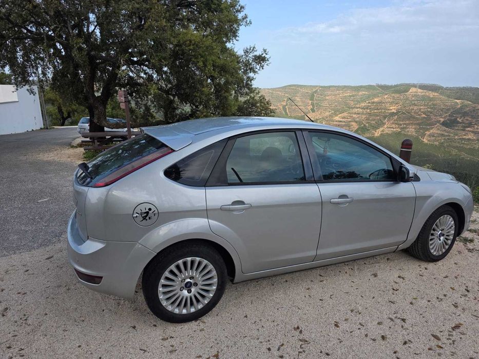 Ford focus 2011 vende/troca