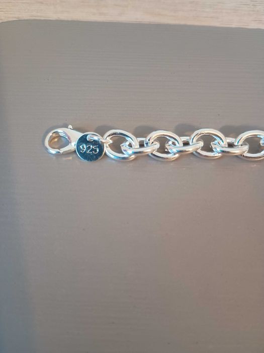 Modna srebrna bransoletka