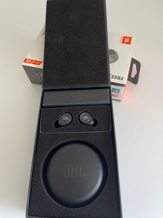 JBL Free X Truly Wireless - Como Novos (Caixa Original + Extras Selados)