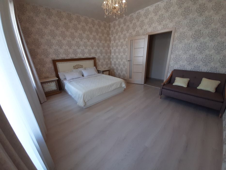 2 кім квартира  .погодинно .на добу Кулиша .Ж.д. вокзал .пл Ринок