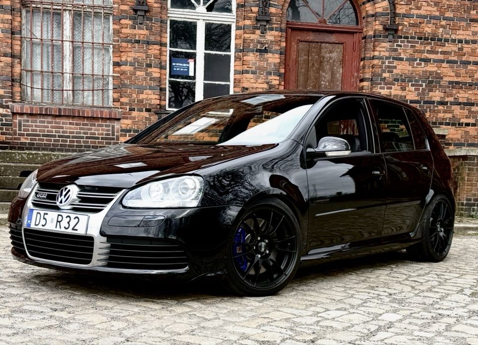 Volkswagen Golf V R32