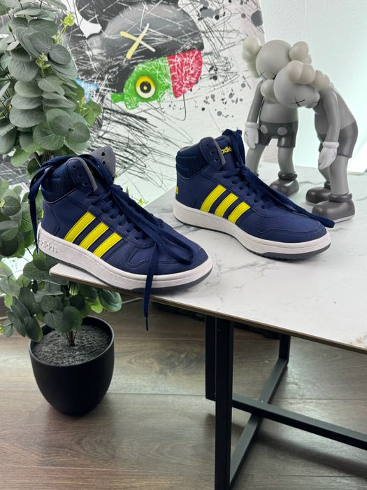 Кросівки Adidas Hoops 2.0 39 розмір Е14281