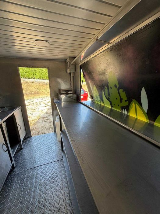 Roulotte / Trailer de Comida Equipado - Pronto a Faturar