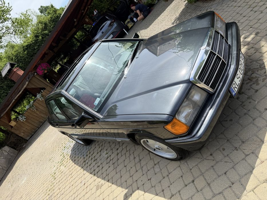 Mercedes-Benz Seria 190