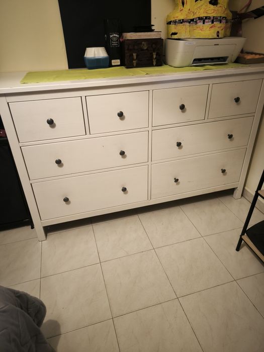 Cómoda grande do ikeia
